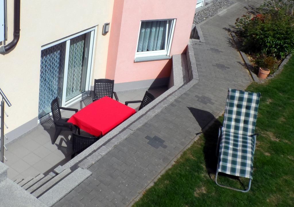 Ferienwohnung Strak 에텐하임 외부 사진